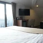 Elite World Mahmutbey 酒店