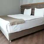 酒店 Elite World Mahmutbey 3*