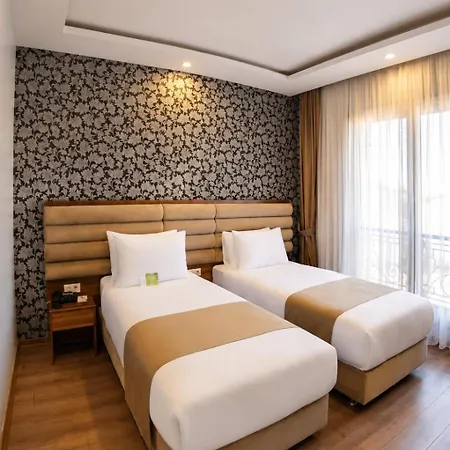 Hotel Elite World Mahmutbey 4*