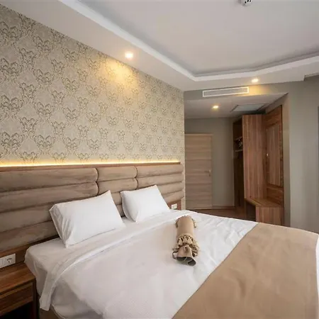 Elite World Mahmutbey Hotel 3*